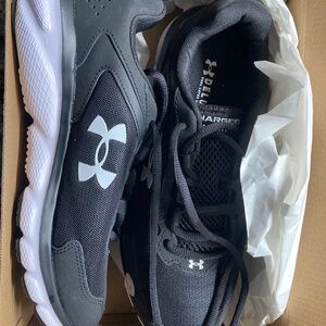 Under Armour Charged Black Shoes